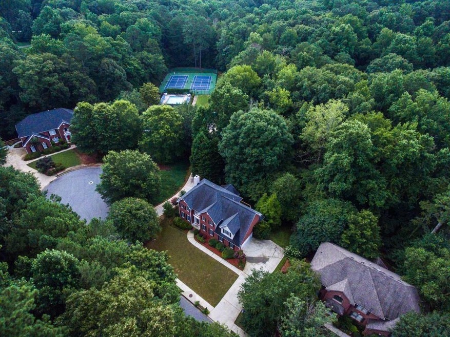 Just one of two homes located on a cul de sac and just steps away from the neighborhood amenities, this home has  privacy and recreation! Amenities include, pool, 2 Alta tennis courts, fun playground, just to name a few.