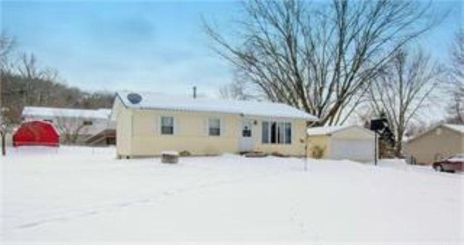1669 260th St, Decorah, IA 52101 - photo 1