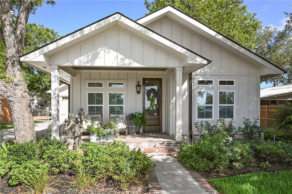 For Rent $2,300/month • Co-Listing Agent