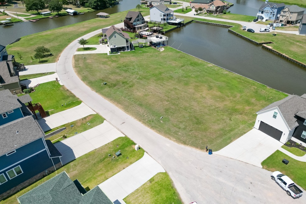 85 Cypress Bend, Huntsville, TX 77340 - photo 1