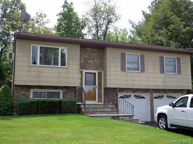 25 Kretch Cir, Wappingers Falls, NY 12590 - photo 1