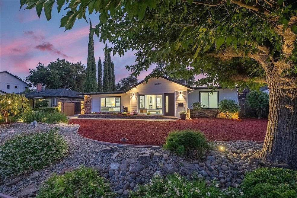 Sold $2,540,000 • Co-Listing Agent