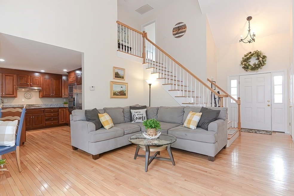 49 Hillview Ln unit 49, Whitinsville, MA 01588 - photo 1