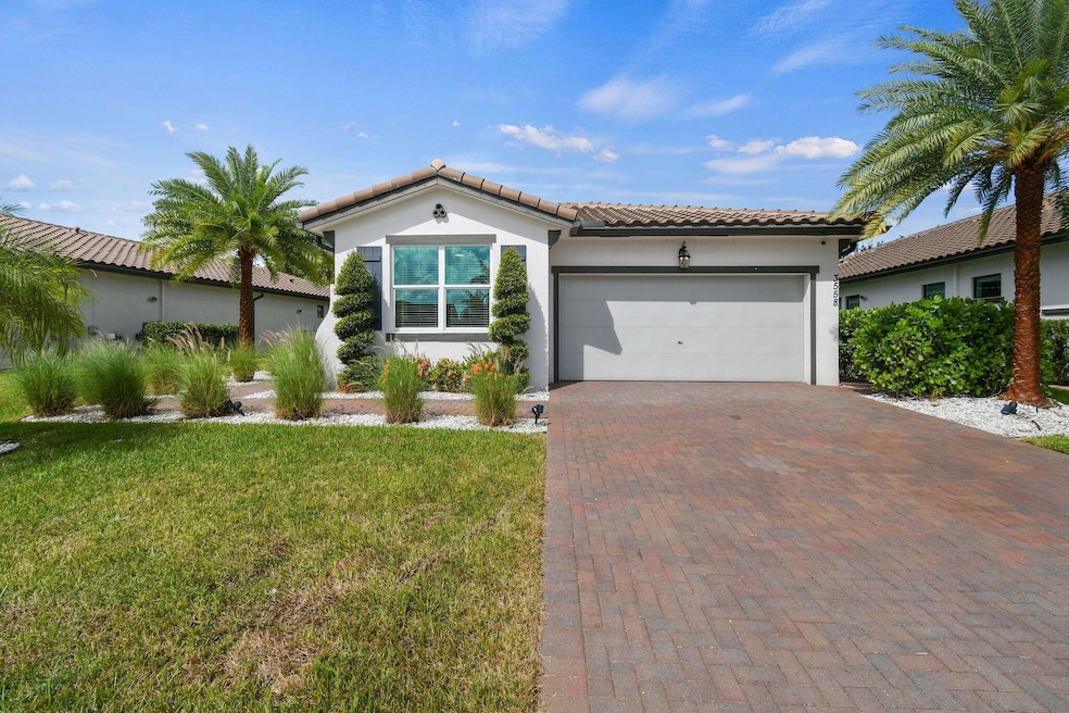 Under Contract $625,000 • Co-Listing Agent