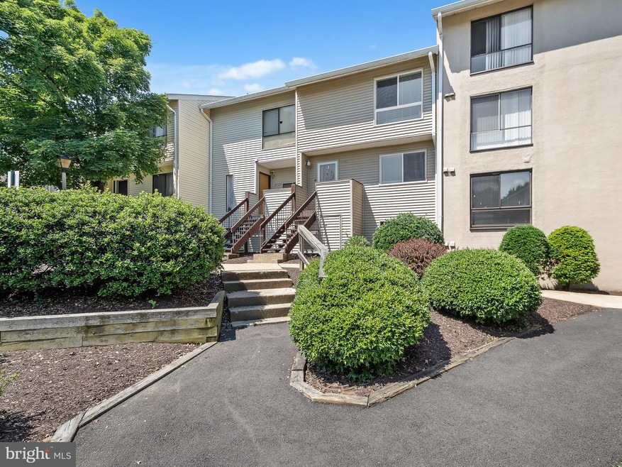 8722 Village Square Dr unit 8722, Alexandria, VA 22309 - photo 1
