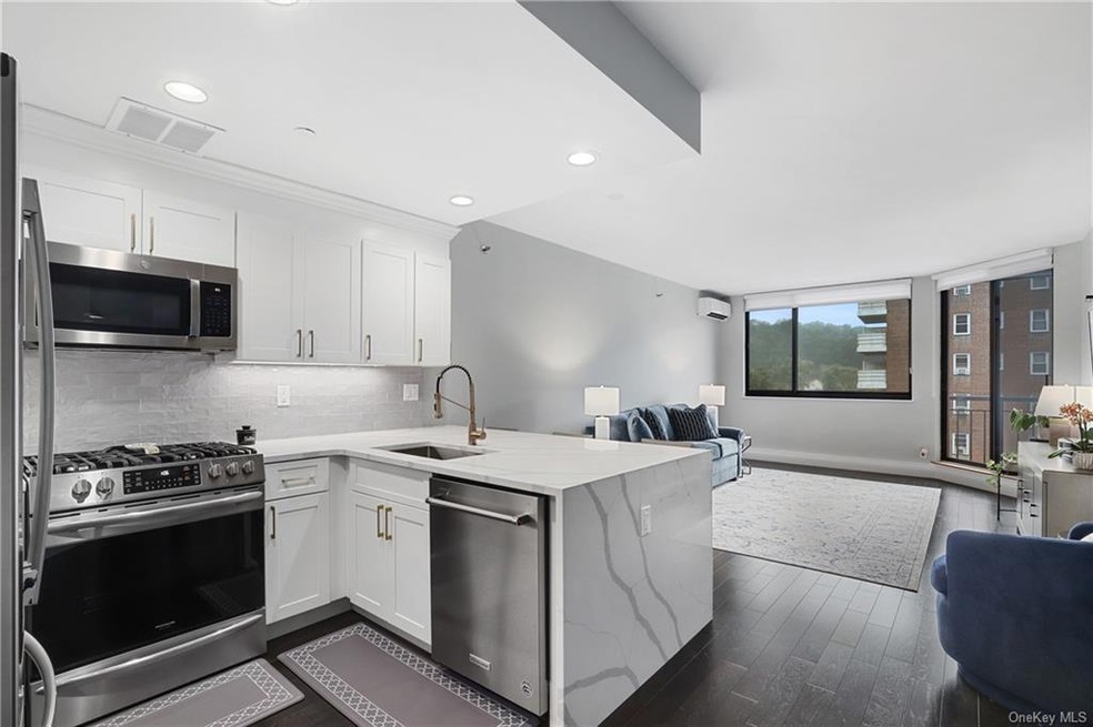 Welcome to this gorgeous renovated unit 4R condo in The Classic.