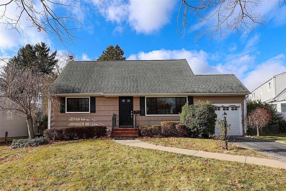 Sold $740,000 • Co-Listing Agent