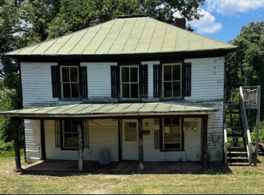 120 Church St unit 1&2, Brookneal, VA 24528 - photo 1