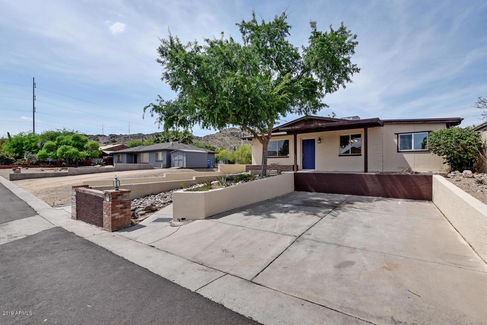 1230-East-Shangri-La-Road-1