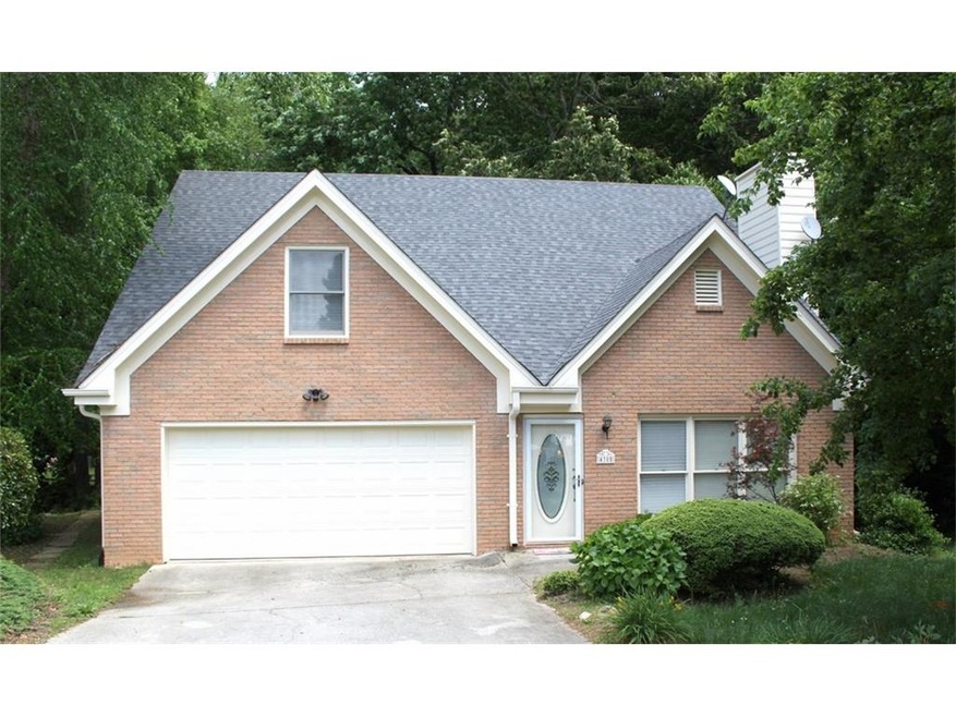 Well maintained 4-sided brick beauty