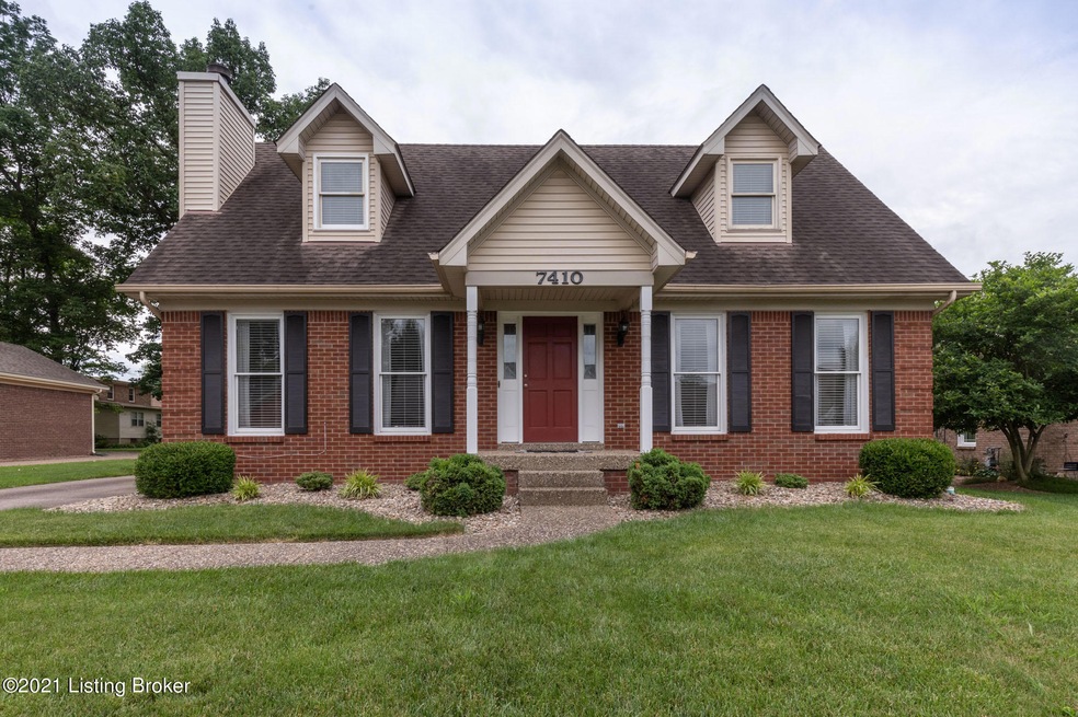 7410 Crabtree Dr, Louisville, KY 40228 - photo 1