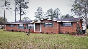 300 S Newcombe Ave, Donalsonville, GA 39845 - photo 1