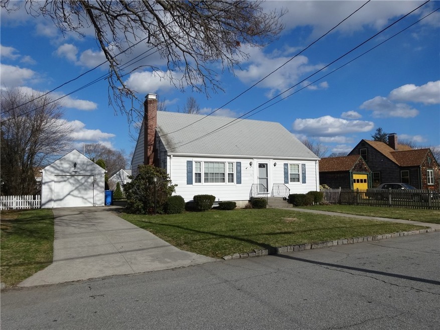 66 Kenyon Rd, Cranston, RI 02910 - photo 1