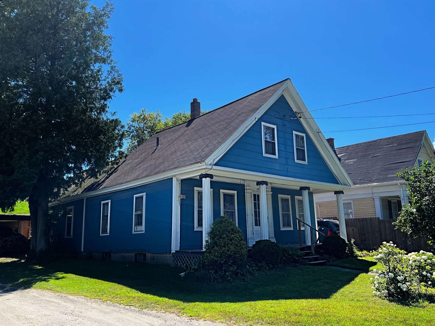 1488 Memorial Dr, Saint Johnsbury, VT 05819 - photo 1