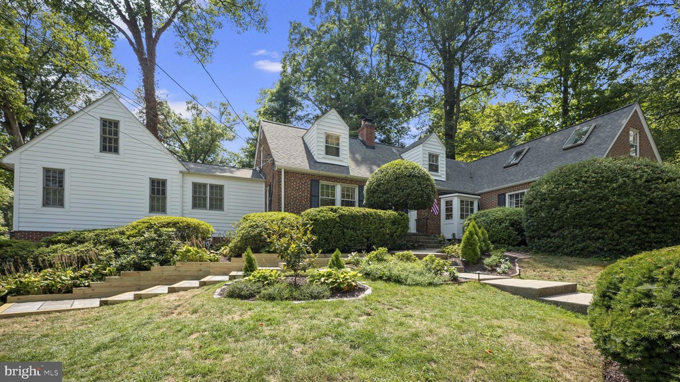 Sold $930,000 • Co-Listing Agent