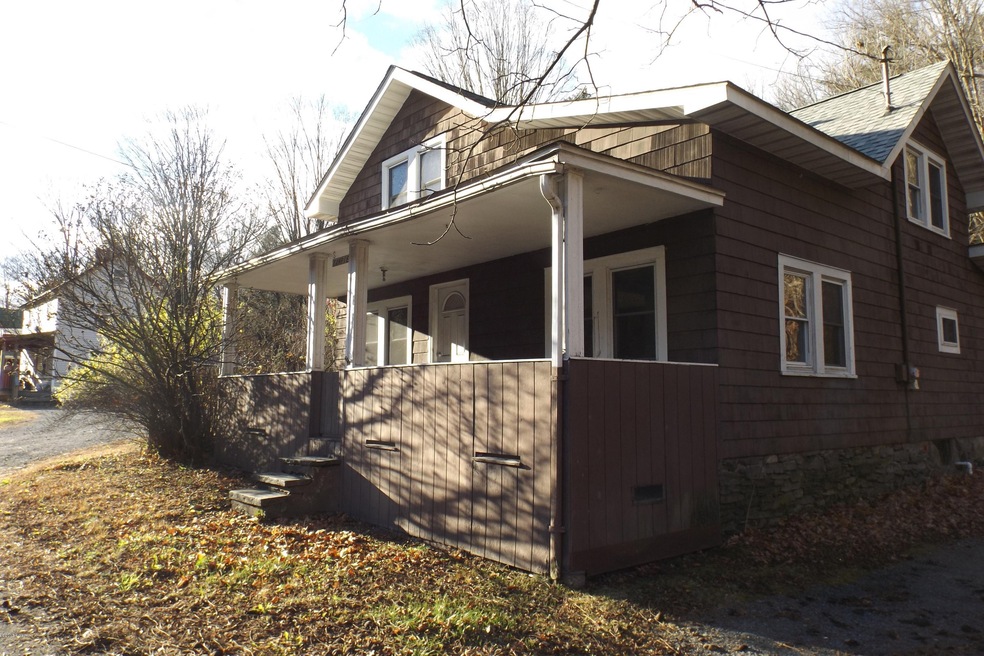 301 Water St, Milford, PA 18337 - photo 1