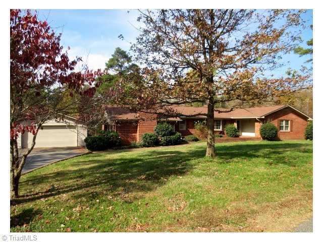 529 Edgewood Rd, Asheboro, NC 27205 - photo 1