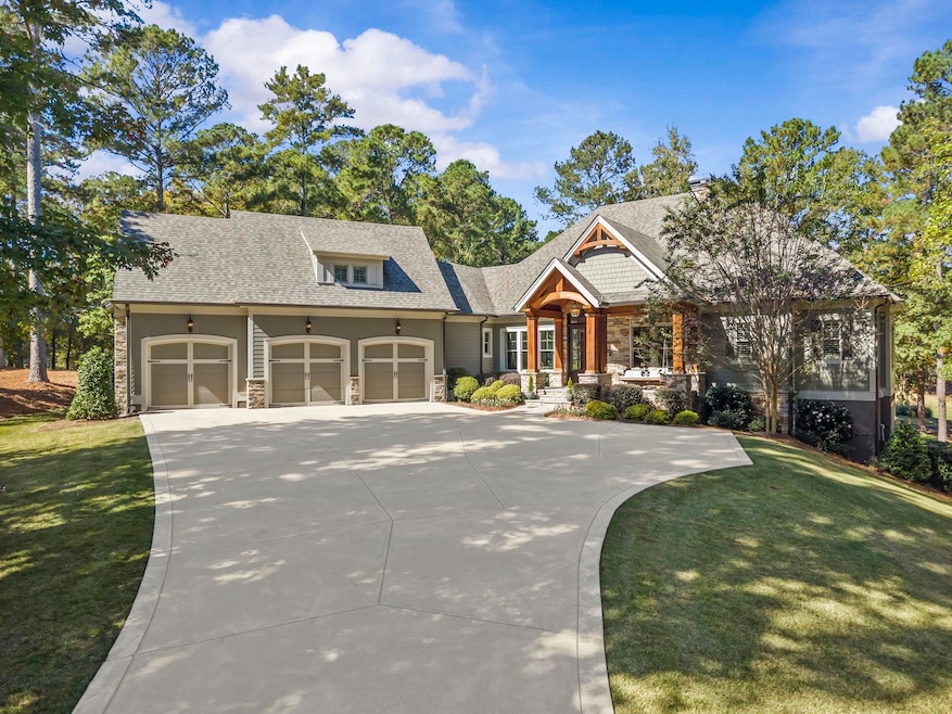 2631 Parrotts Pointe Rd, Greensboro, GA 30642 - photo 1