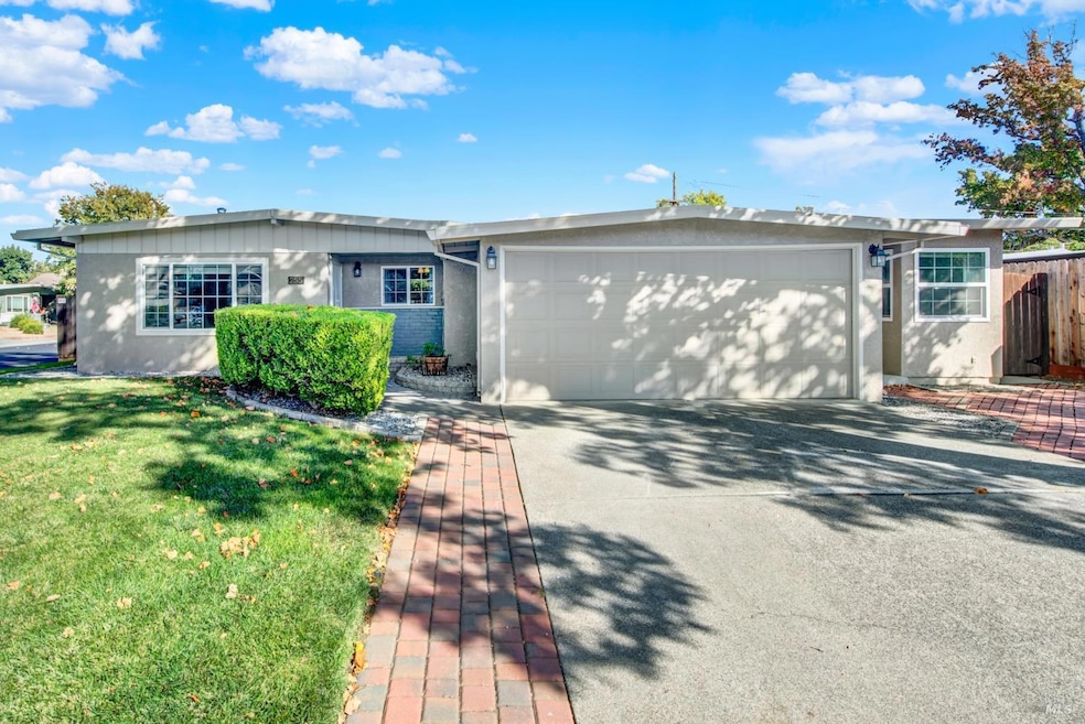 Under Contract $580,000