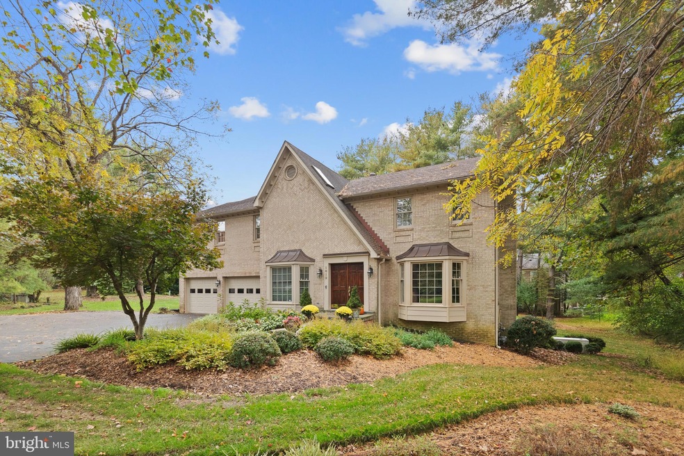 1012 Northwoods Trail, McLean, VA 22102 - photo 1