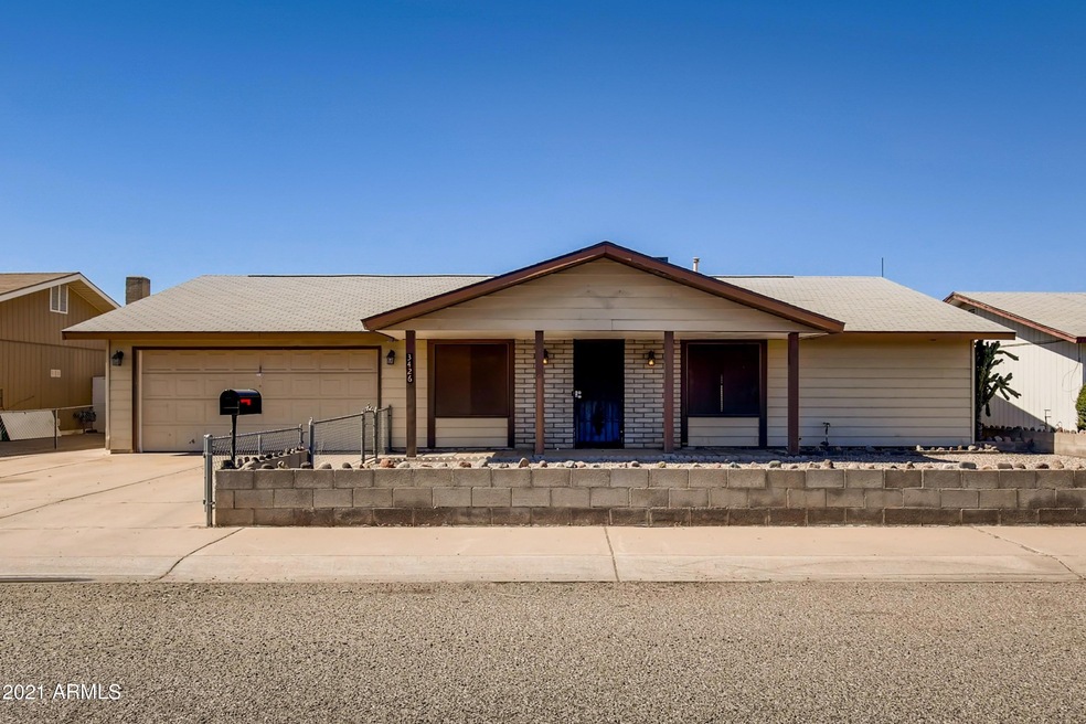 MLS Sized - 001 - 02 Exterior Front