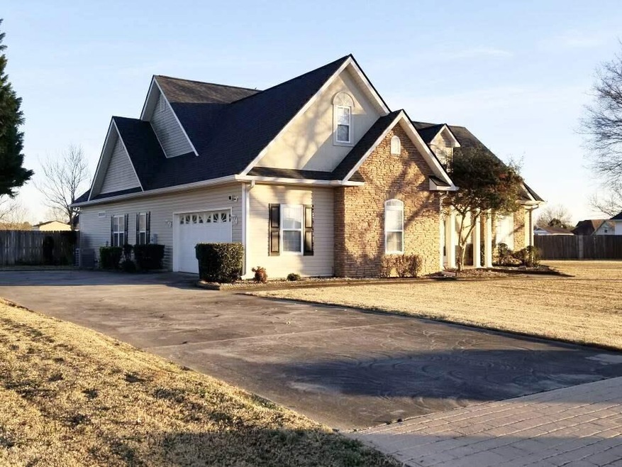 311 Dixieland Dr, Byron, GA 31008 - photo 1