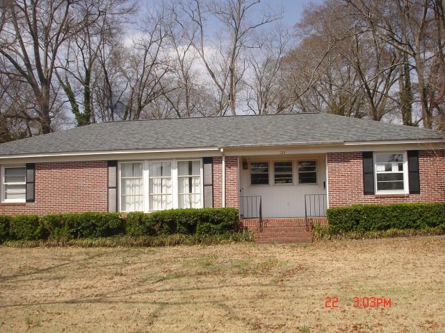 124 Houston St, Barnesville, GA 30204 - photo 1