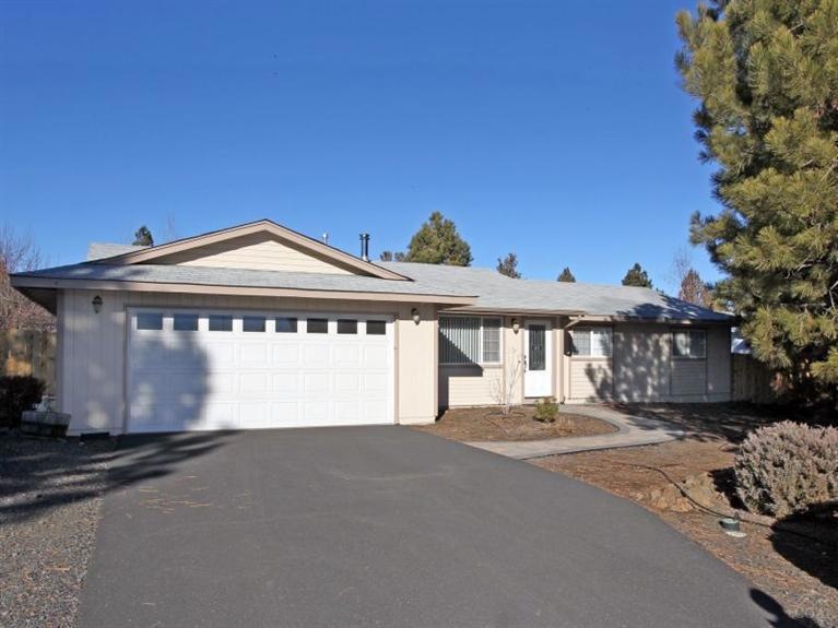 20964 Westview Dr, Bend, OR 97702 - photo 1