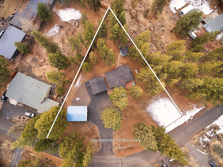 19659 Manzanita Ln, Bend, OR 97702 - photo 1