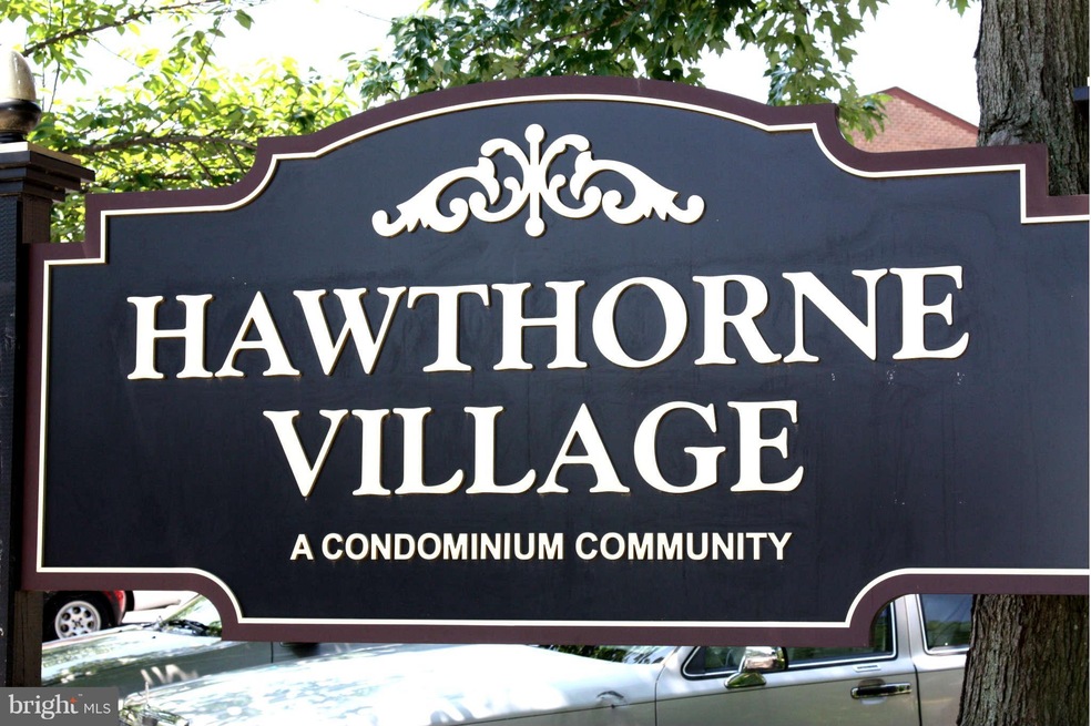 3111 Buccaneer Ct unit 201, Fairfax, VA 22031 - photo 1