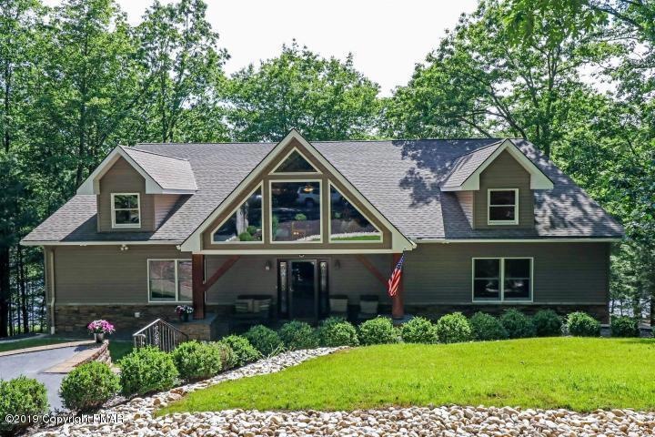 97 Woodledge East Lake Dr, Hawley, PA 18428 - photo 1