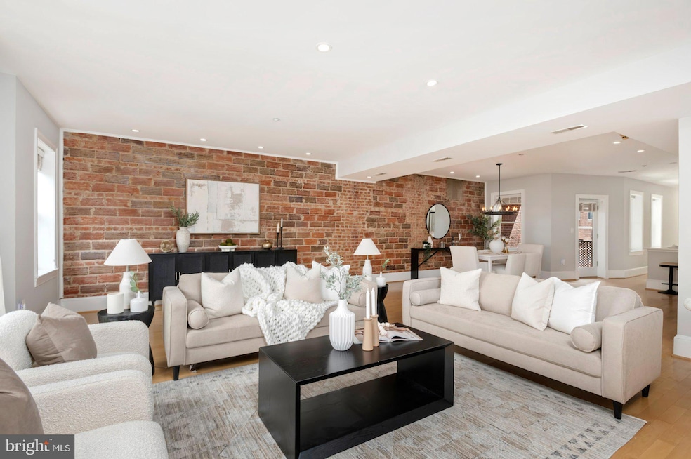 1220 N St NW unit 3B, Washington, DC 20005 - photo 1