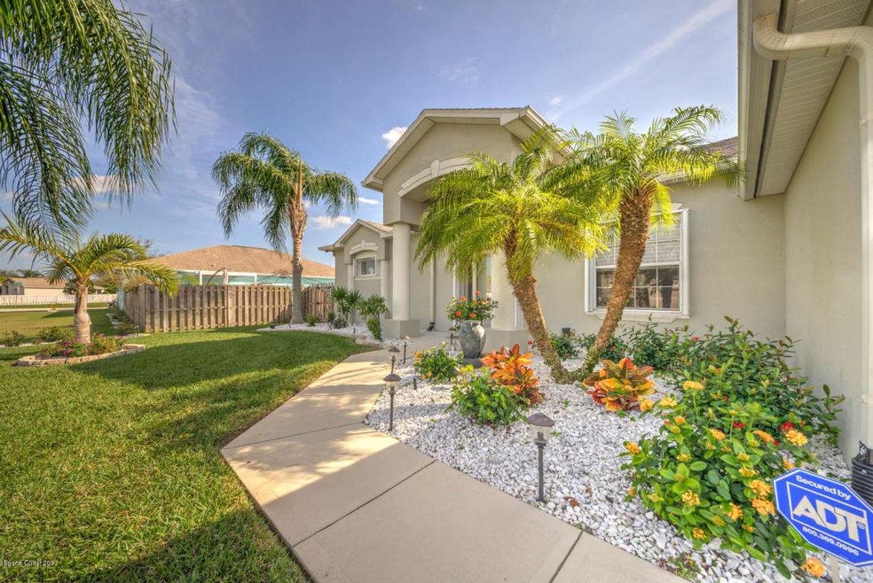 Front Walkway Landscaping