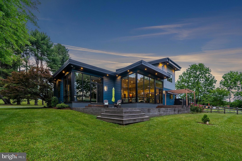 3187 Hollow Rd, Malvern, PA 19355 - photo 1