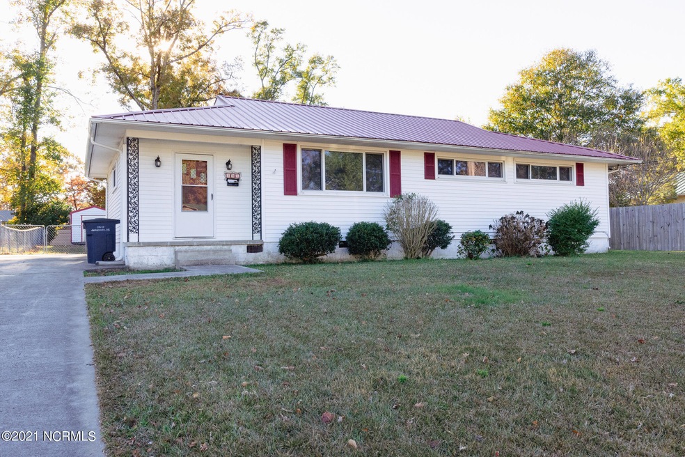 397 Maple St, Jacksonville, NC 28540 - photo 1