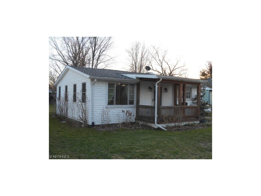 480 Vine St, Geneva, OH 44041 - photo 1