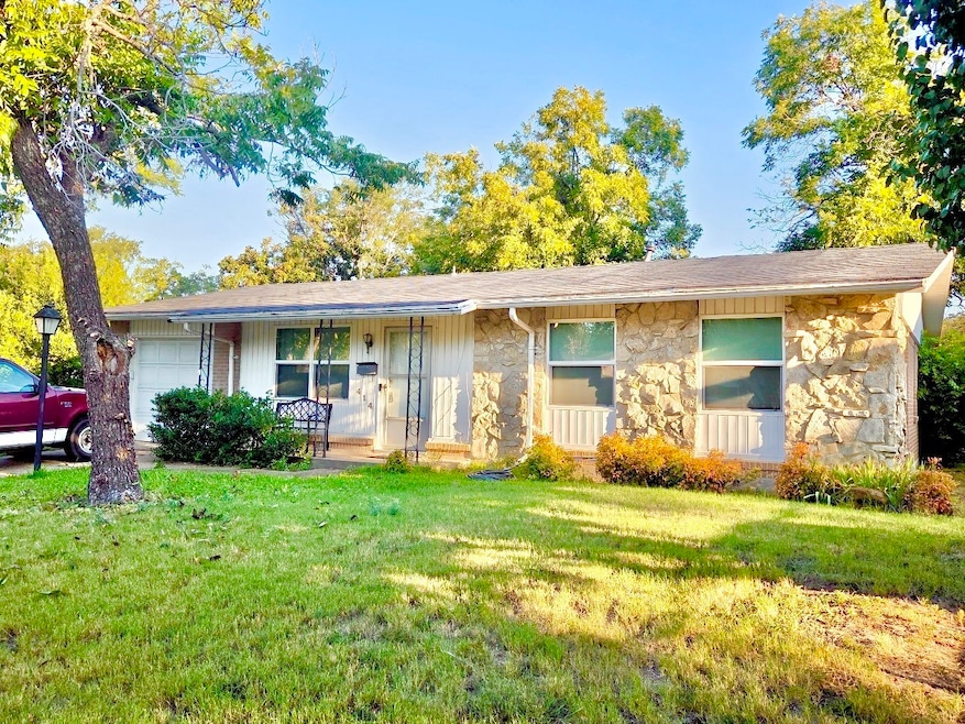 For Rent $2,400/month