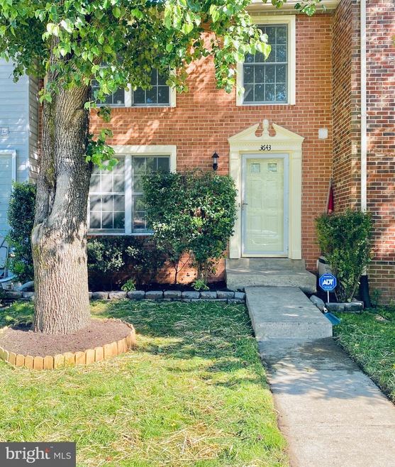 3643 Wharf Ln, Triangle, VA 22172 - photo 1