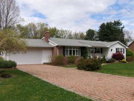 781 Dewey St, West Springfield, MA 01089 - photo 1