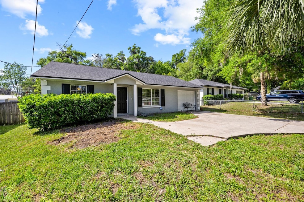 2005 Saint Johns Ave, Palatka, FL 32177 | MLS# 240041 | Homes.com