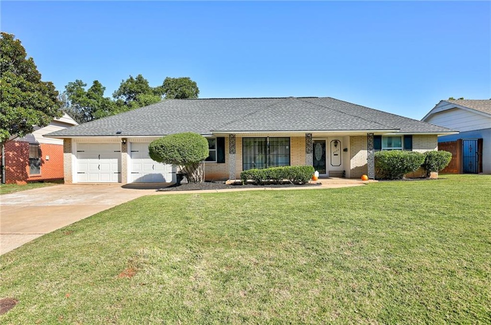 2525 NW 115th Place, Oklahoma City, OK 73120 - photo 1