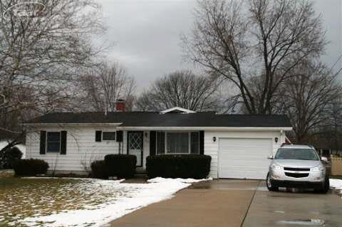 819 Moore St, Davison, MI 48423 - photo 1