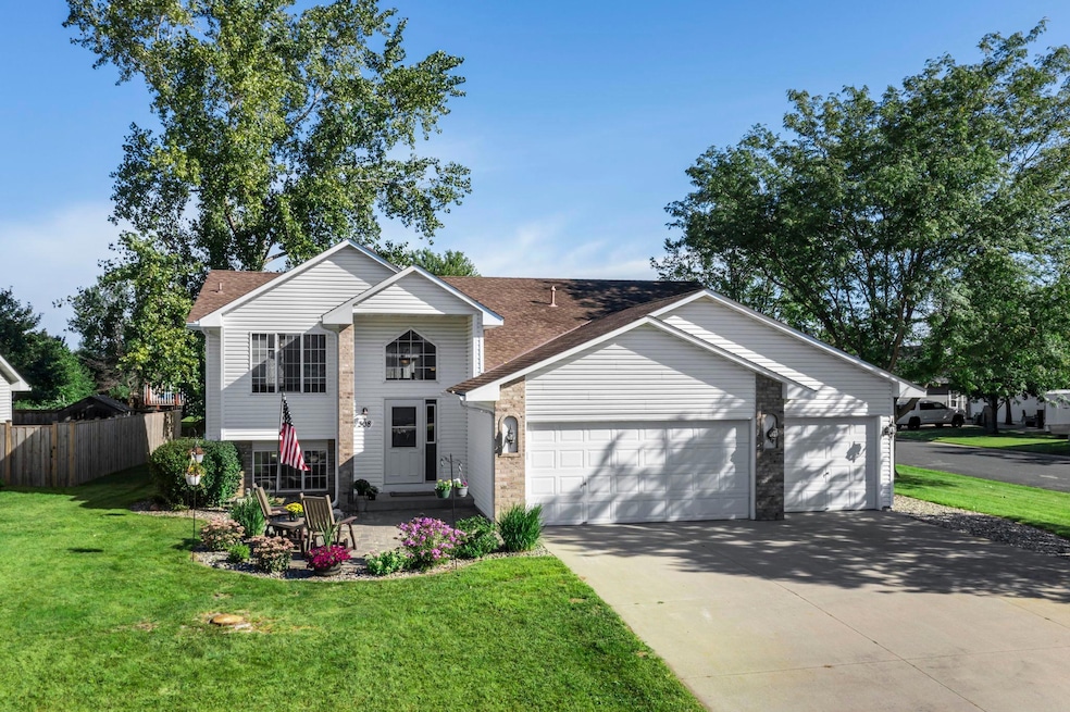 Pending $350,000 • Co-Listing Agent