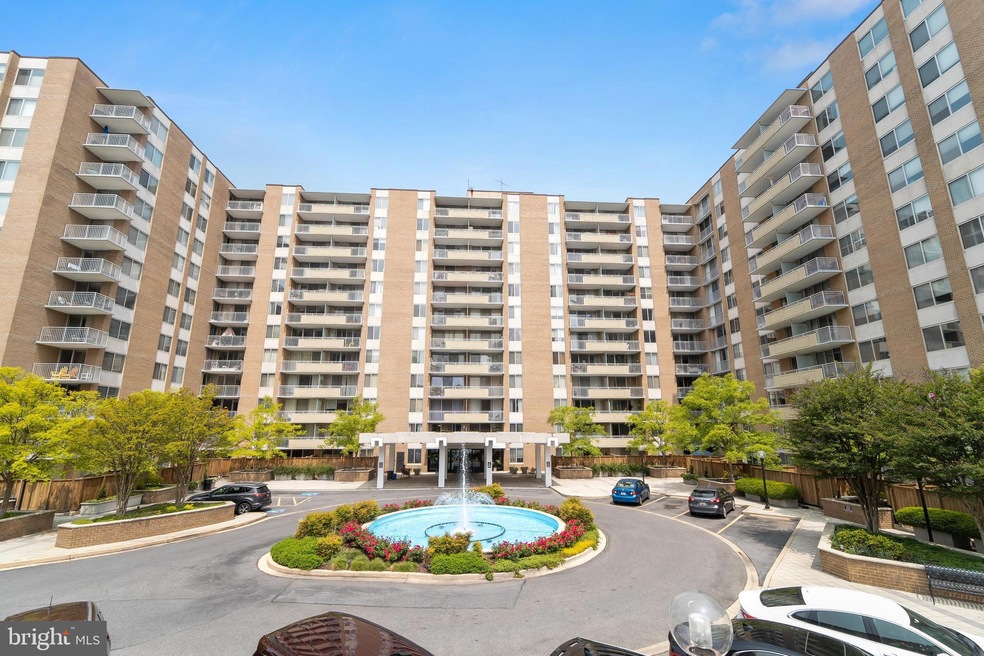 Van Ness North unit 812, Washington, DC 20008 - photo 1