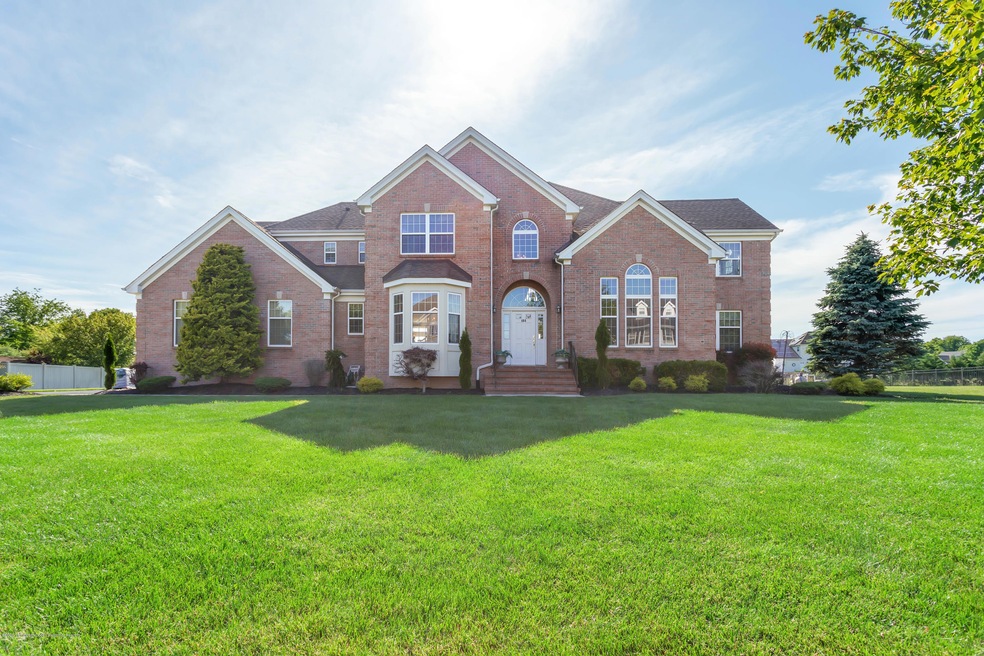 484MatthewsLn-2