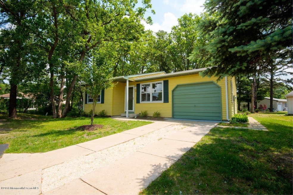 19 Hartford Rd, Whiting, NJ 08759 - photo 1