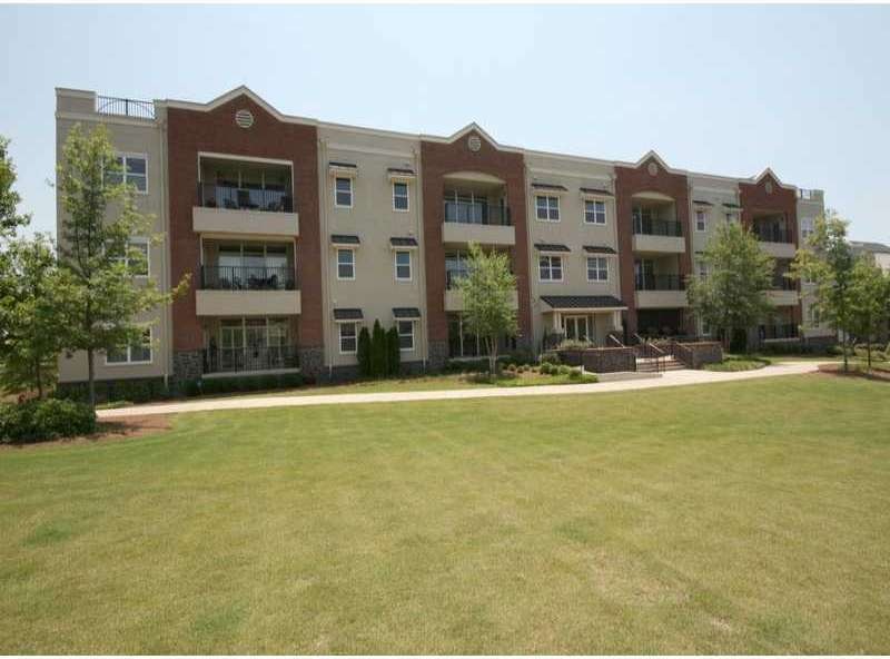 Exterior Front. Note: Interior unit photos below a