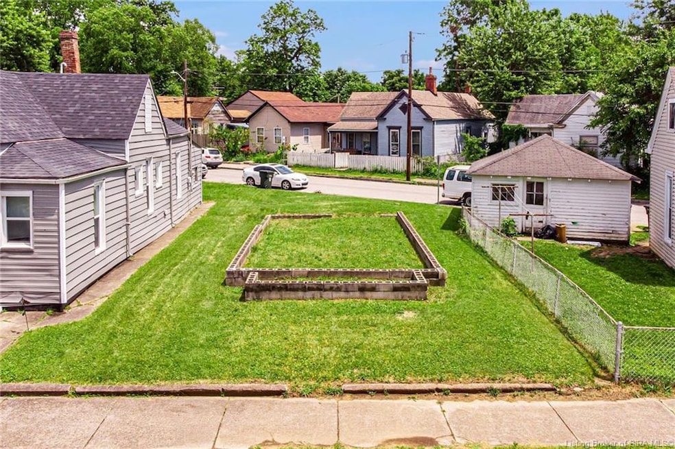 1116 Chartres St, New Albany, IN 47150 - photo 1