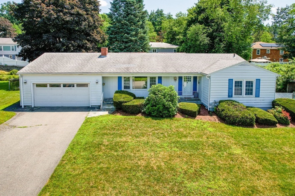 17 Briar Rd, Leominster, MA 01453 - photo 1