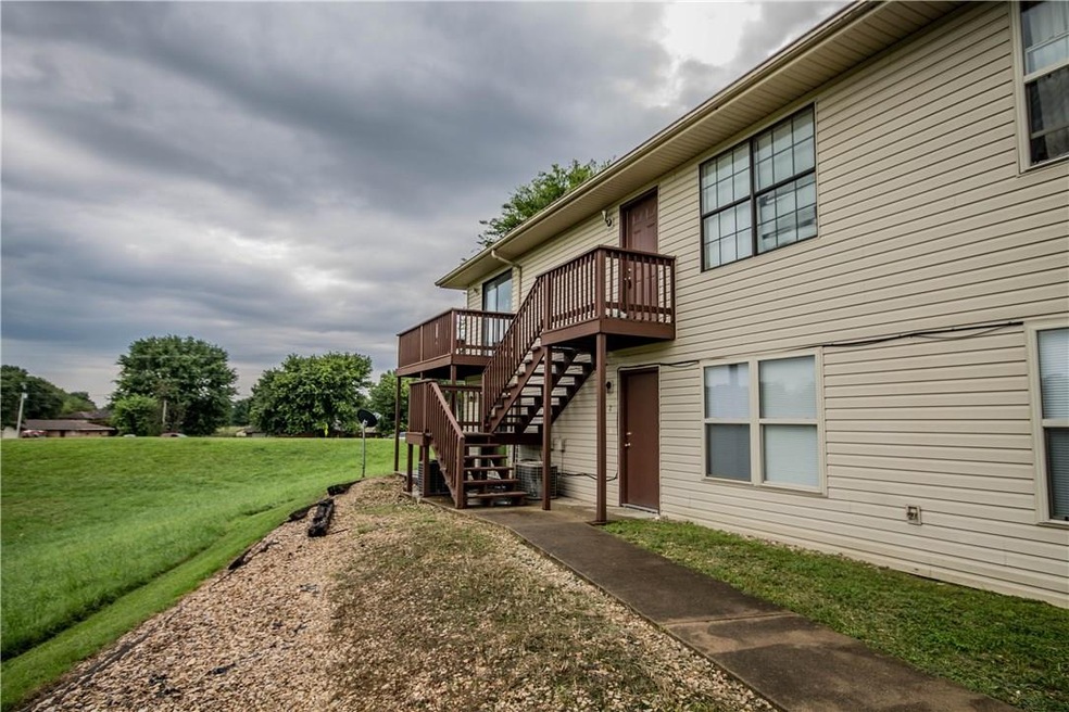 1318 W Centennial Dr unit 2, Rogers, AR 72758 - photo 1